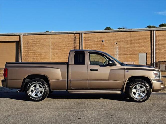 2010 dodge dakota in hope mills, north carolina