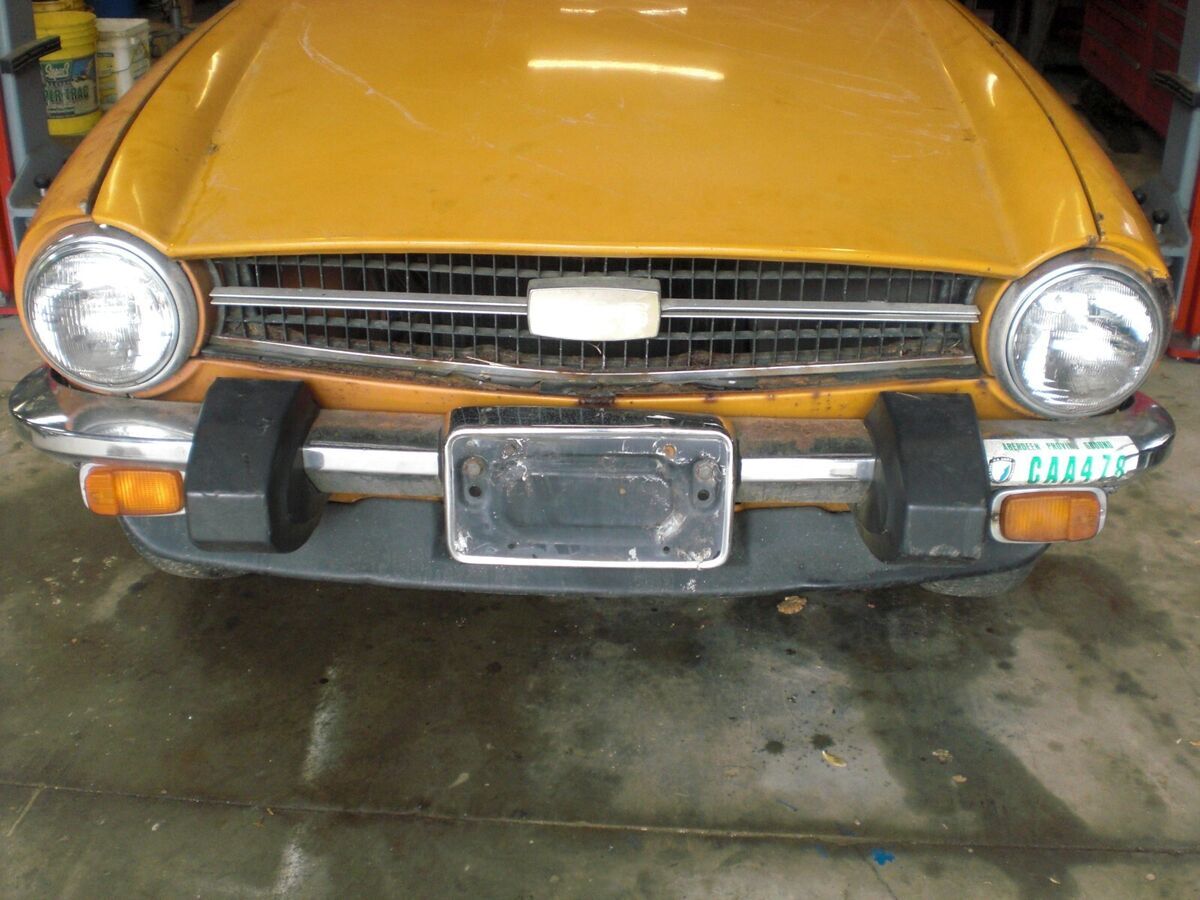 1976 triumph tr6 project car with luggage rack & nice "snug top" hard top