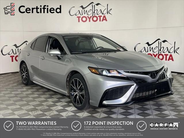 2022 toyota camry se