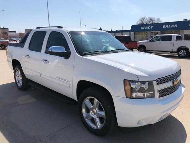used 2011 chevrolet avalanche 4x4 ls holdrege, ne 68949 for sale in holdrege, nebraska