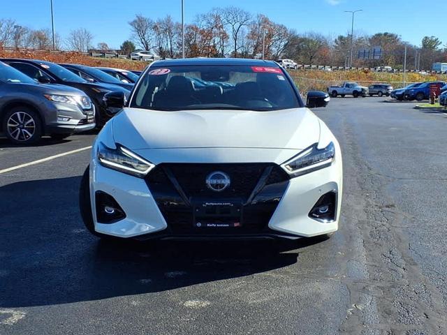 2023 nissan maxima sr