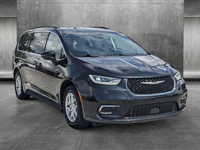 2022 chrysler pacifica touring l