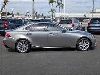 2016 Lexus IS base