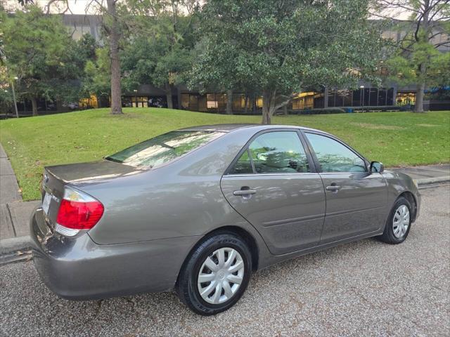 2005 toyota camry le