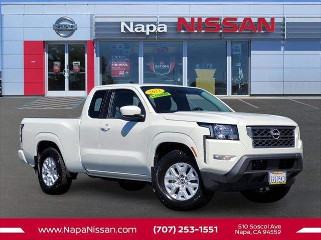 2022 nissan frontier sv