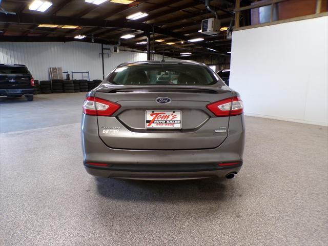 2013 ford fusion se