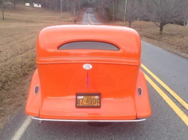 1935 chevrolet custom sedan