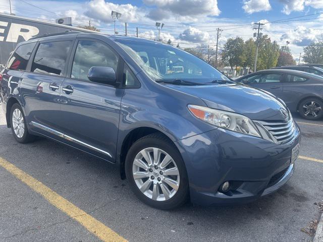 2016 toyota sienna xle