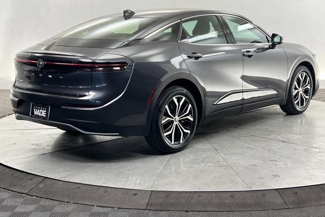 2024 toyota crown xle