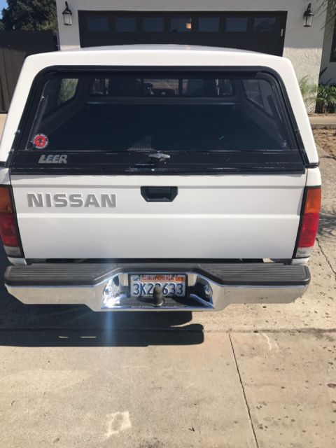 1987 nissan hardbody mini pickup truck (no reserve auction)