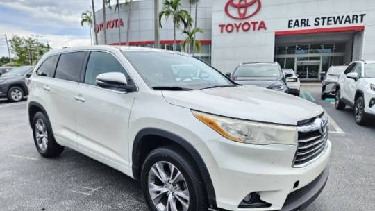 2014 toyota highlander le