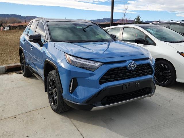 2022 toyota rav4 hybrid se