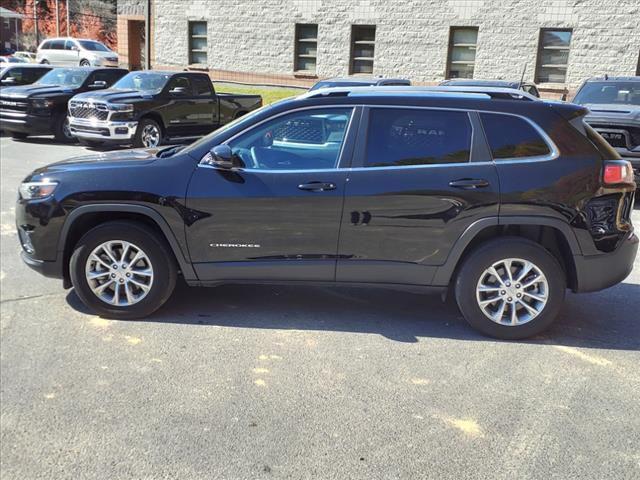2021 jeep cherokee latitude lux