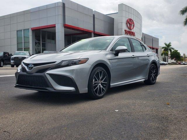 2024 toyota camry se