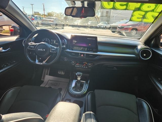 2023 kia forte gt-line