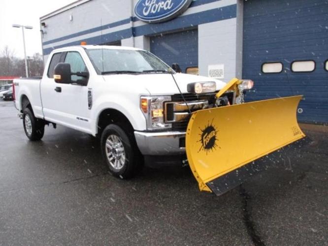 2018 ford f-250 super duty xlt 4x4 xlt 4dr supercab 6.8 ft. sb pickup for sale in brentwood, new hampshire