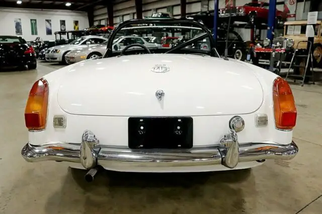1968 mg b 19212 miles white convertible 1.8l 4-cylinder 4-speed manual