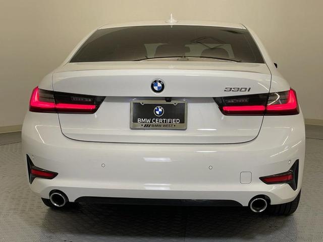 2022 bmw 330 i