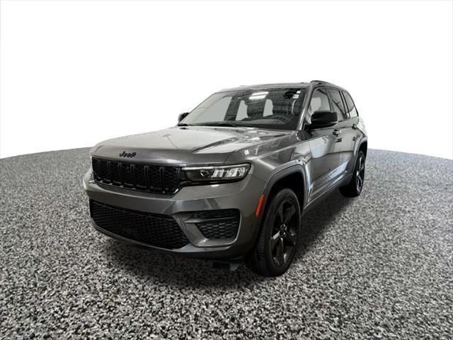 2023 jeep grand cherokee altitude