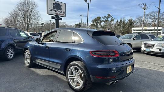 2016 Porsche Macan
