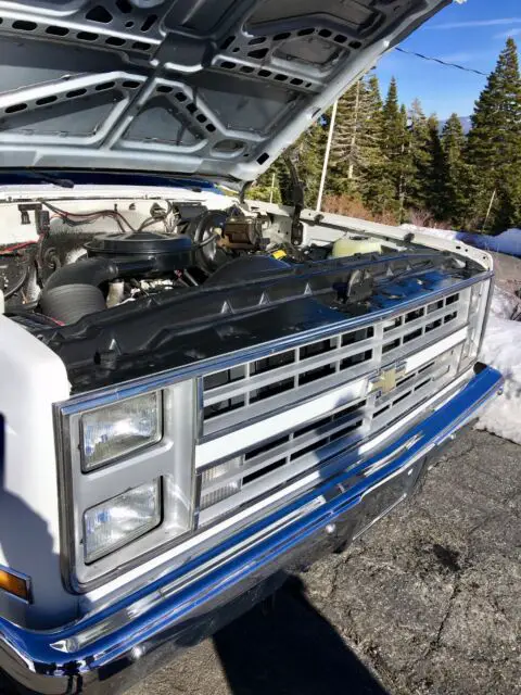 1987 chevrolet v20 pickup 4x4