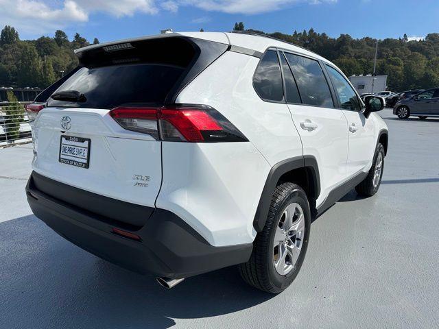 2022 toyota rav4 xle