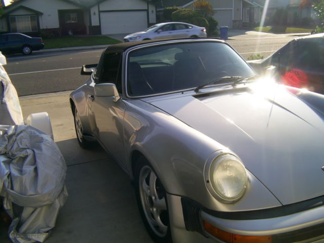 1977 porsche 911 targa 2-door 2.7l