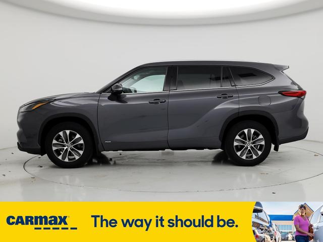 2022 toyota highlander hybrid xle