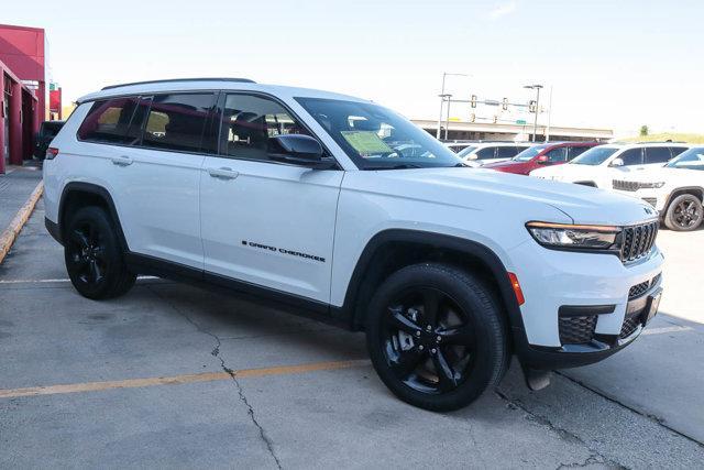 2023 jeep grand cherokee l laredo