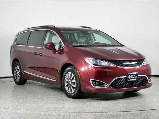2020 chrysler pacifica touring-l plus