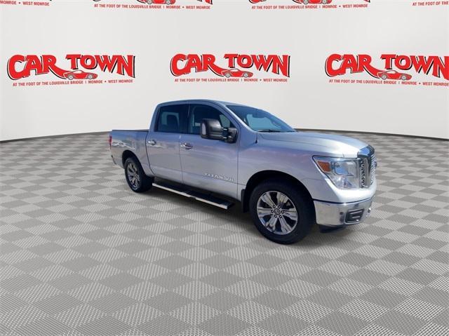 2018 nissan titan sv