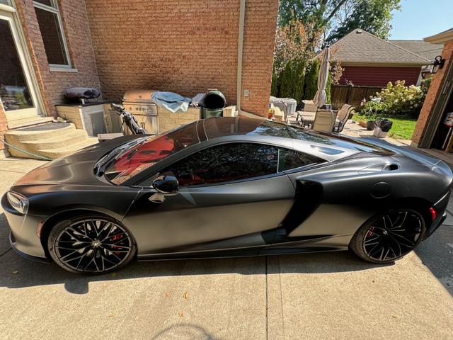 2022 mclaren gt base