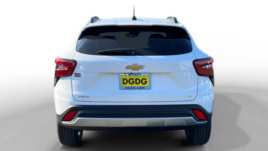 new 2025 chevrolet trax lt