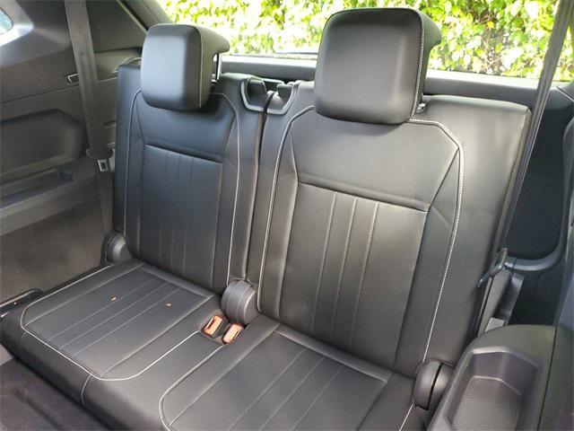 2022 volkswagen tiguan 2.0t se r-line black