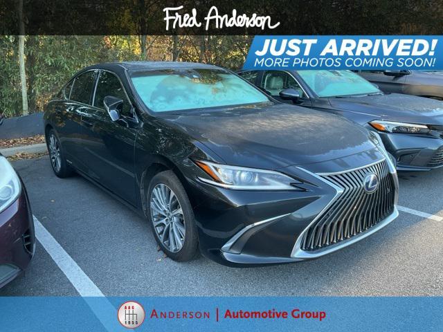 2021 lexus es 300h base