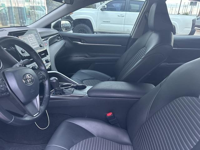 2021 toyota camry se