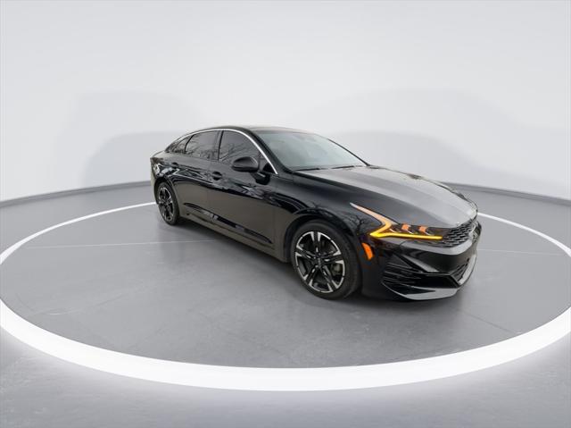 2022 kia k5 gt-line