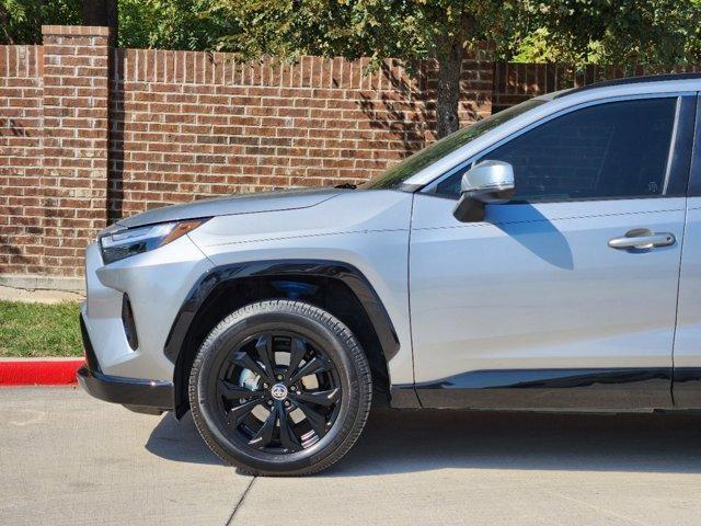 2022 toyota rav4 hybrid se