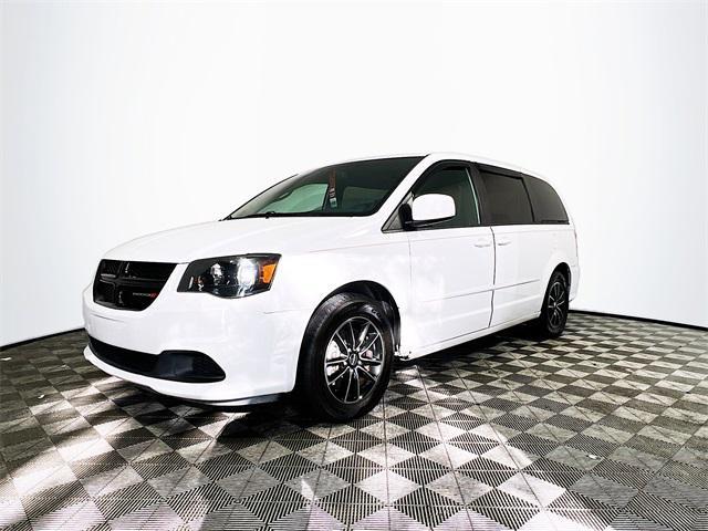2017 dodge grand caravan se