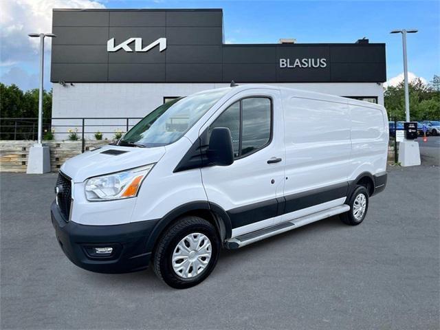 2022 ford transit-150 base