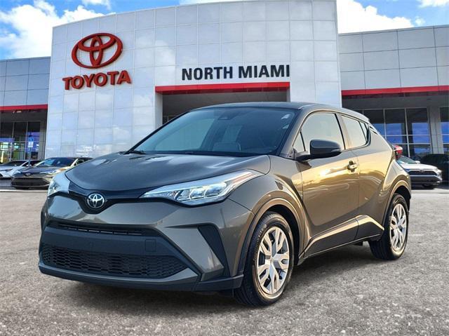 2021 toyota c-hr le