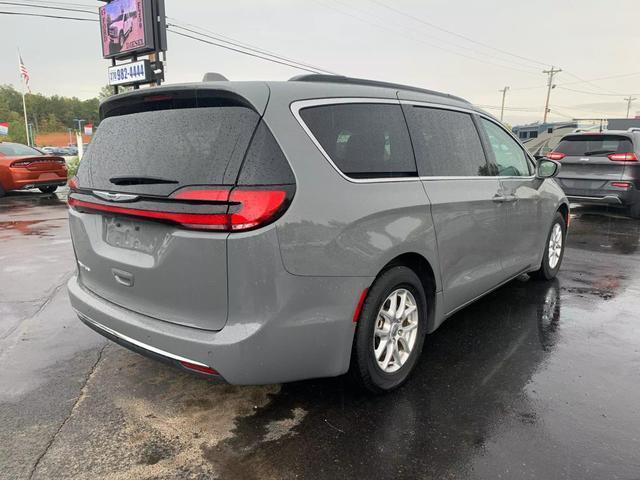 2022 chrysler pacifica touring-l