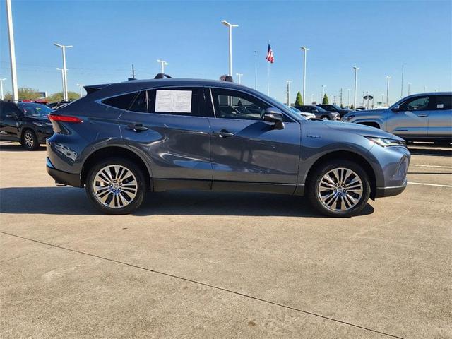 2021 toyota venza xle
