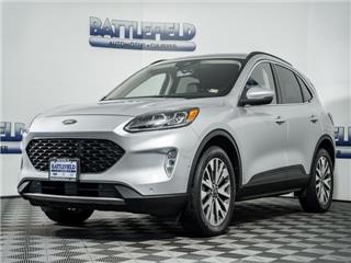 2020 Ford Escape titanium
