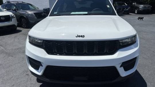 2023 jeep grand cherokee altitude