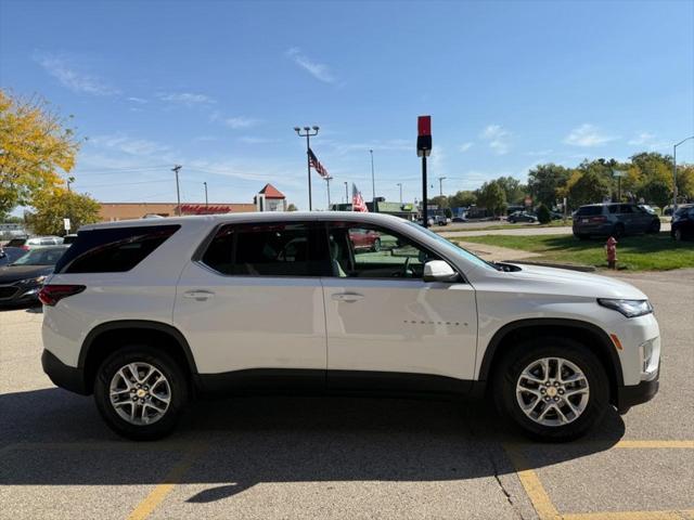 2022 chevrolet traverse ls
