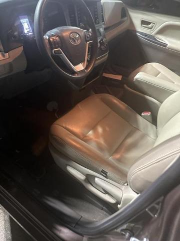 2020 toyota sienna l