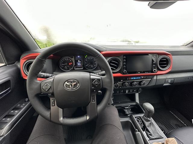 2023 toyota tacoma trd sport