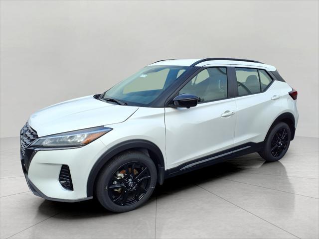 2023 nissan kicks sr