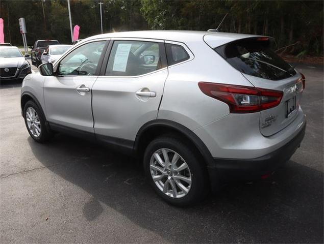 2021 nissan rogue sport s